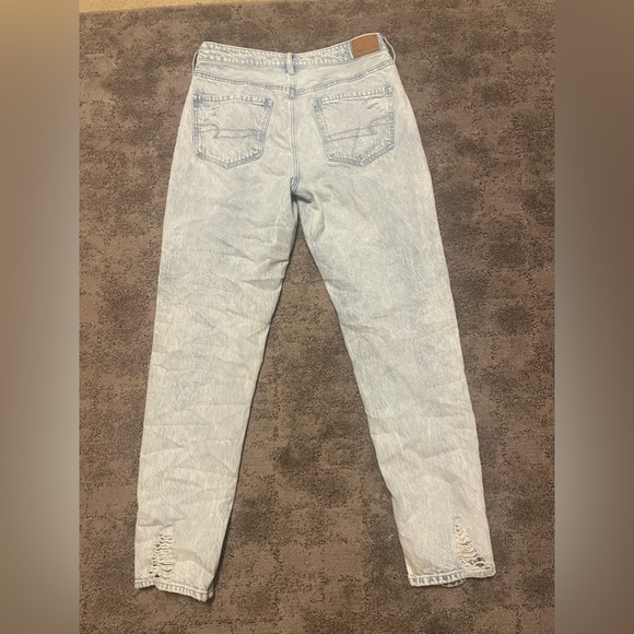 American Eagle Hi-Rise Tomgirl jeans size 6(long) - Picture 2 of 2
